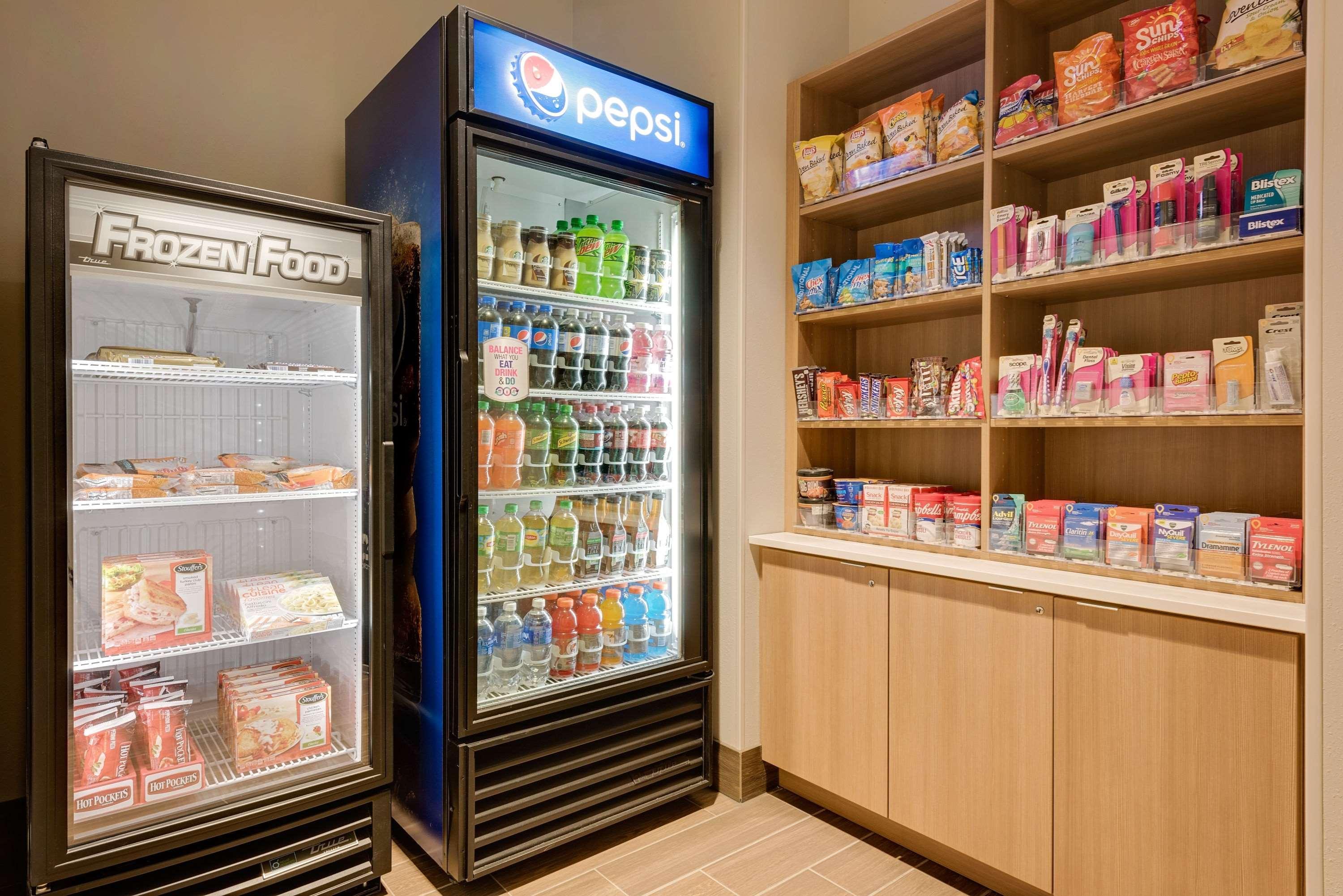 Microtel Inn & Suites By Wyndham Кларион Екстериор снимка