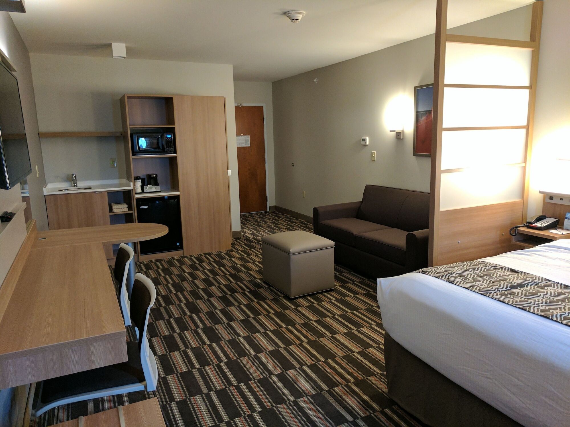 Microtel Inn & Suites By Wyndham Кларион Екстериор снимка